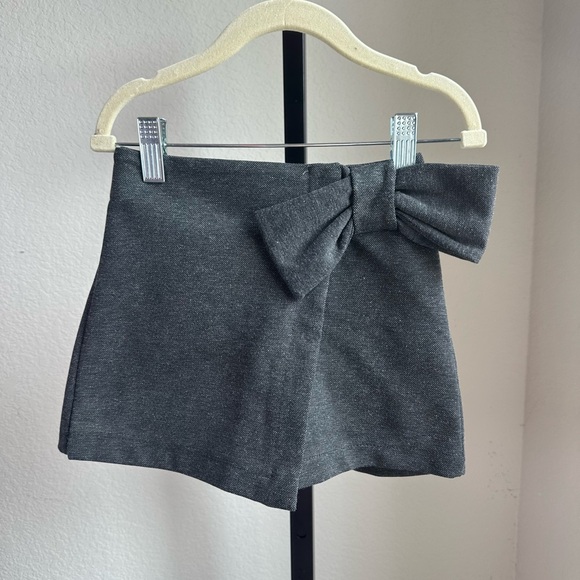 Zara girls skort with adorable bow! Gray NWT! Size 6! - Picture 1 of 6